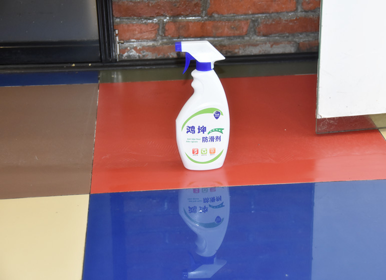 瓷磚地磚防滑施工方案-環(huán)氧地坪漆，水性地坪漆!